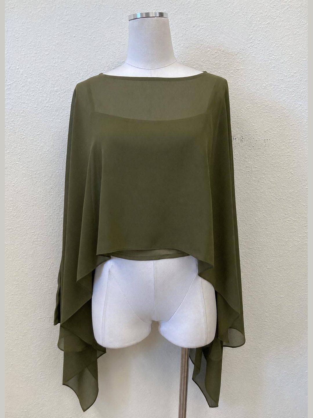 CHIFFON SHEER PONCHO AND CAMI SET: Olive
