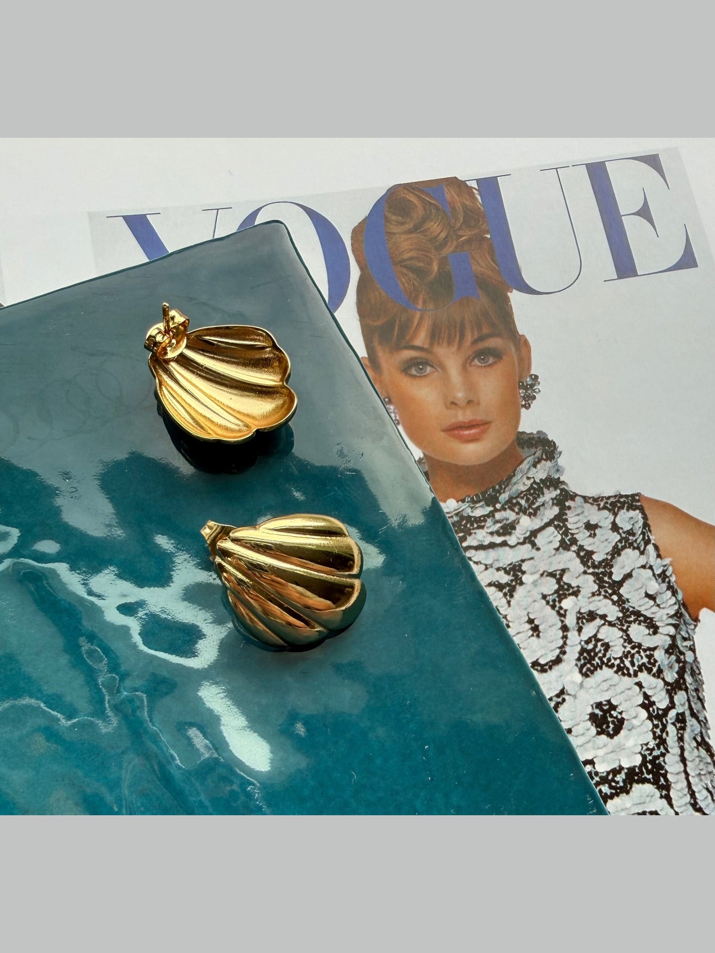 STAY WAVY WATERPROOF STUDS