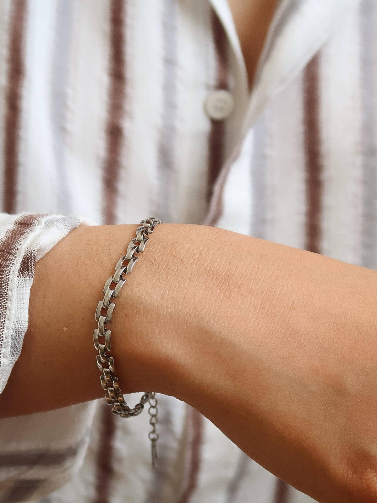 Forte 18K Gold Non-Tarnish Flat Chain Bracelet: Silver