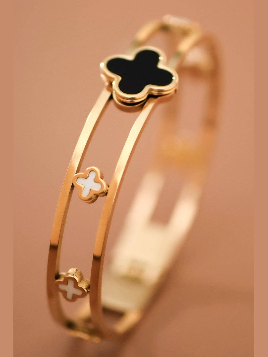 18K Gold Plated Waterproof Stainless Steel Bangle