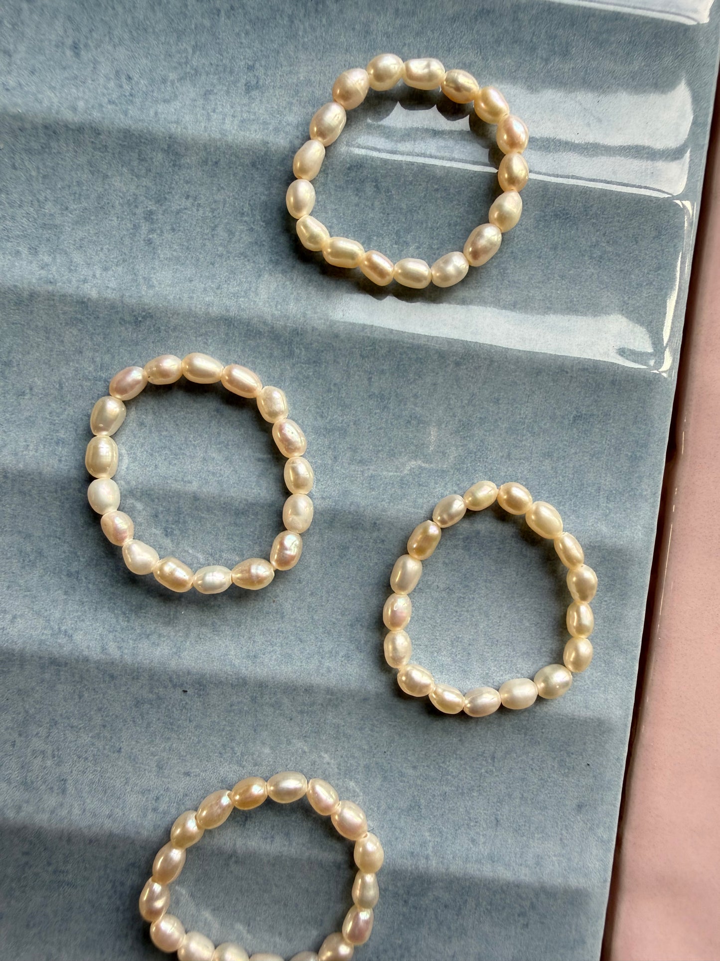 TINY TREASURES PEARL STRETCH RING