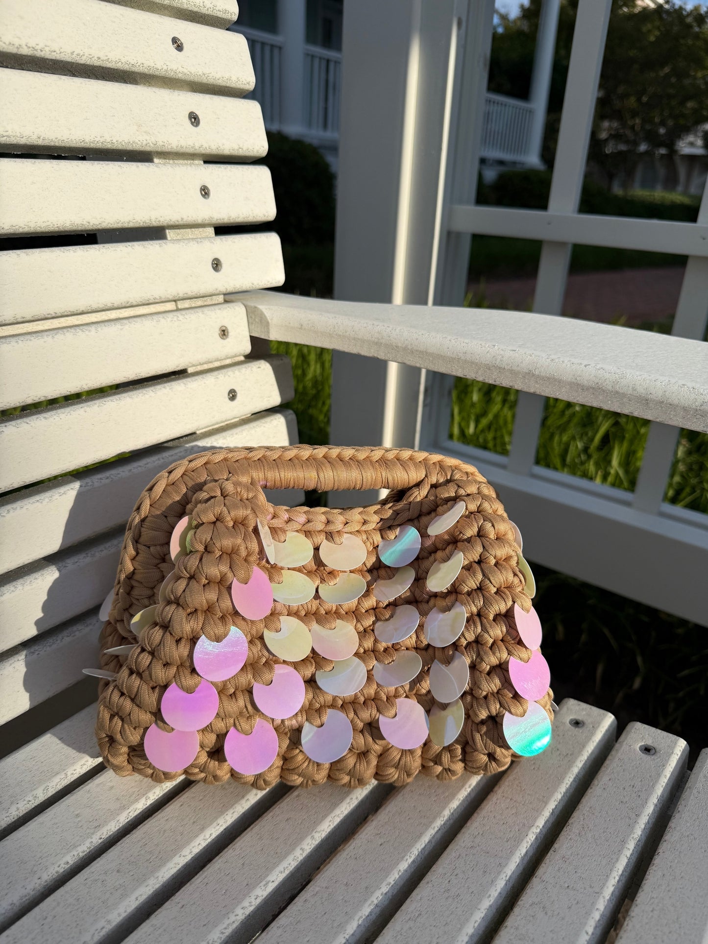ST. TROPEZ SEQUIN CLUTCH NATURAL