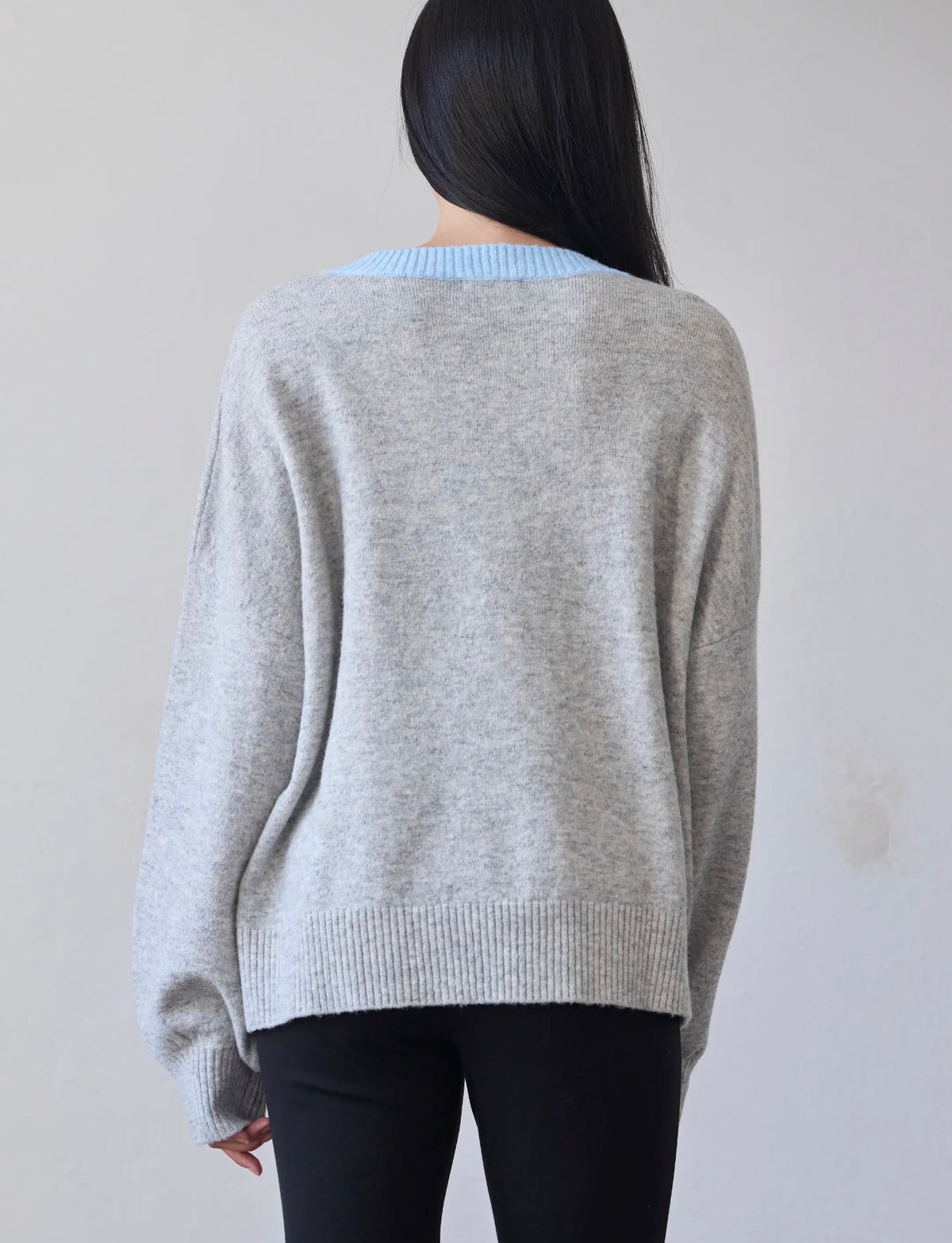 Oryn Contrast Trim V-Neck Sweater