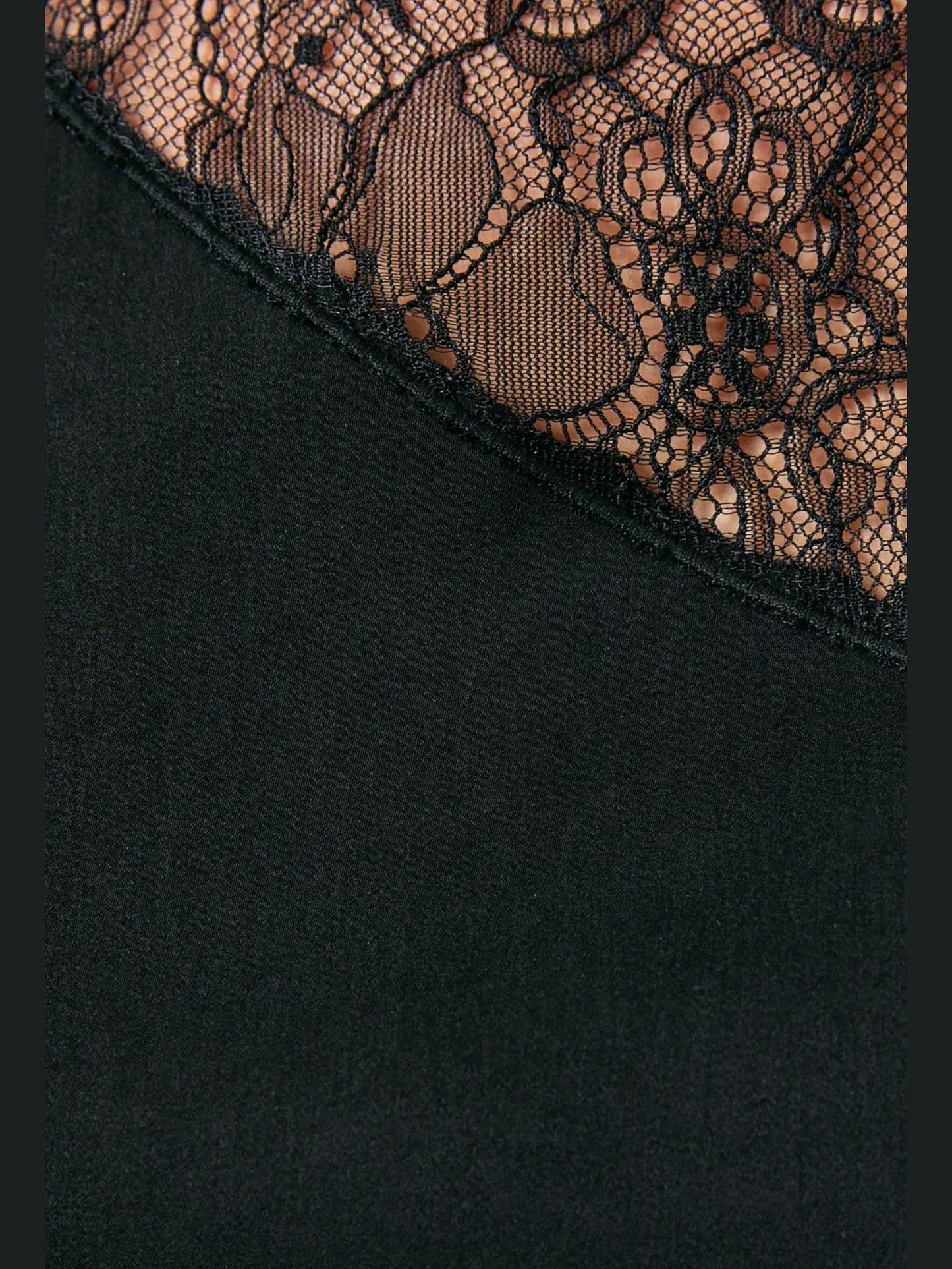 SAMANTHA LACE TOP