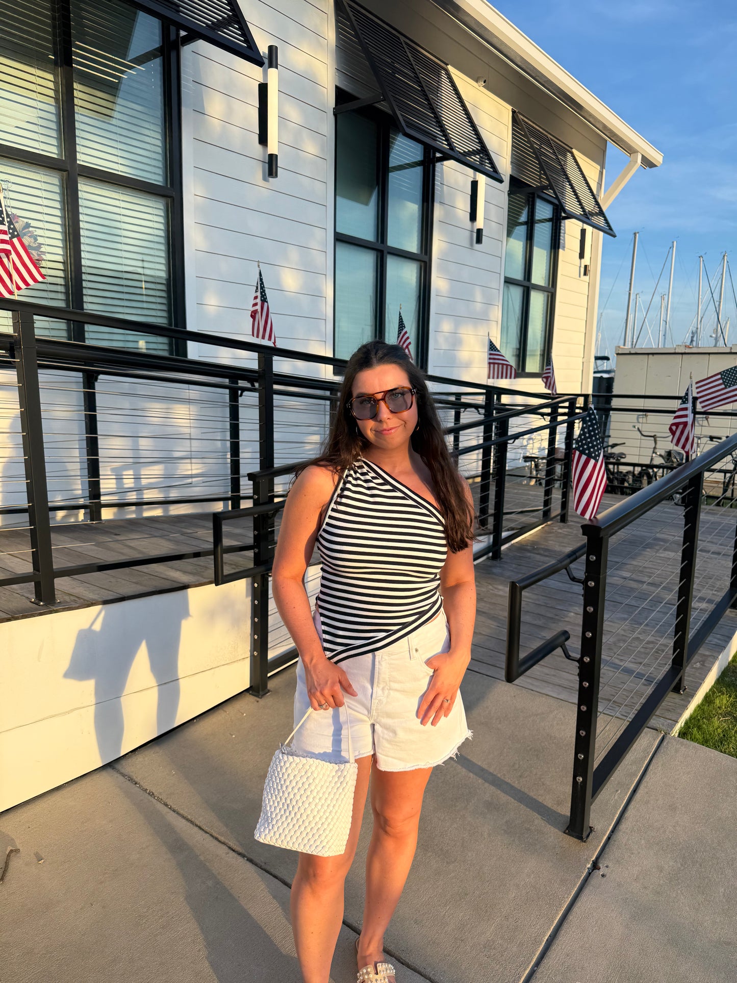 MOLLY ONE SHOULDER TOP