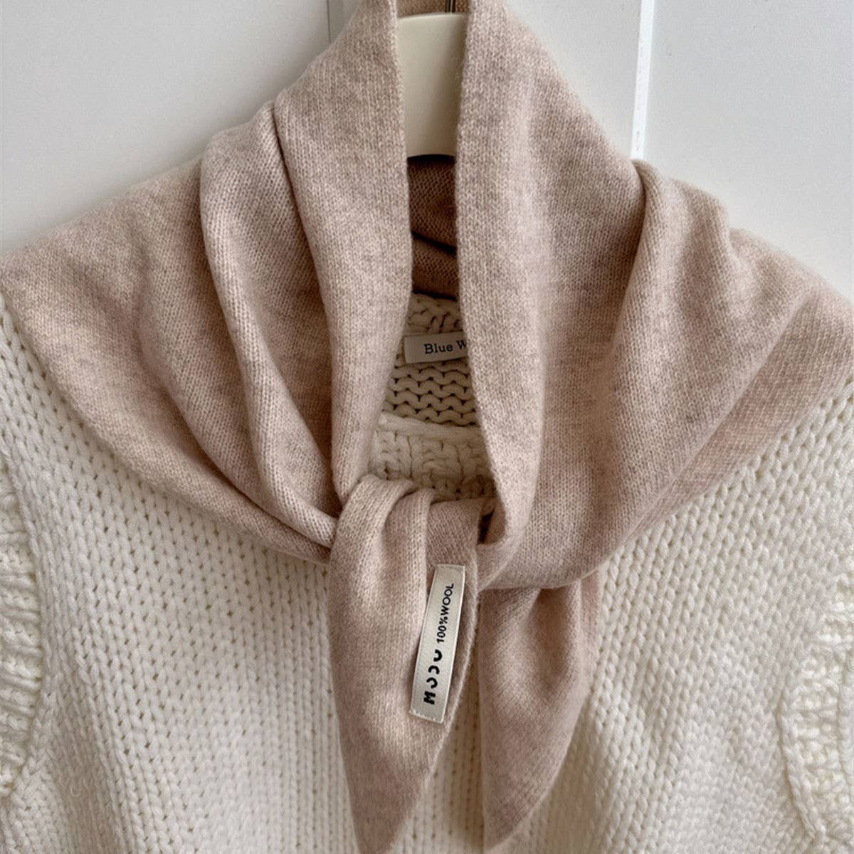 100% Wool Knit Triangle Scarf: Oatmeal