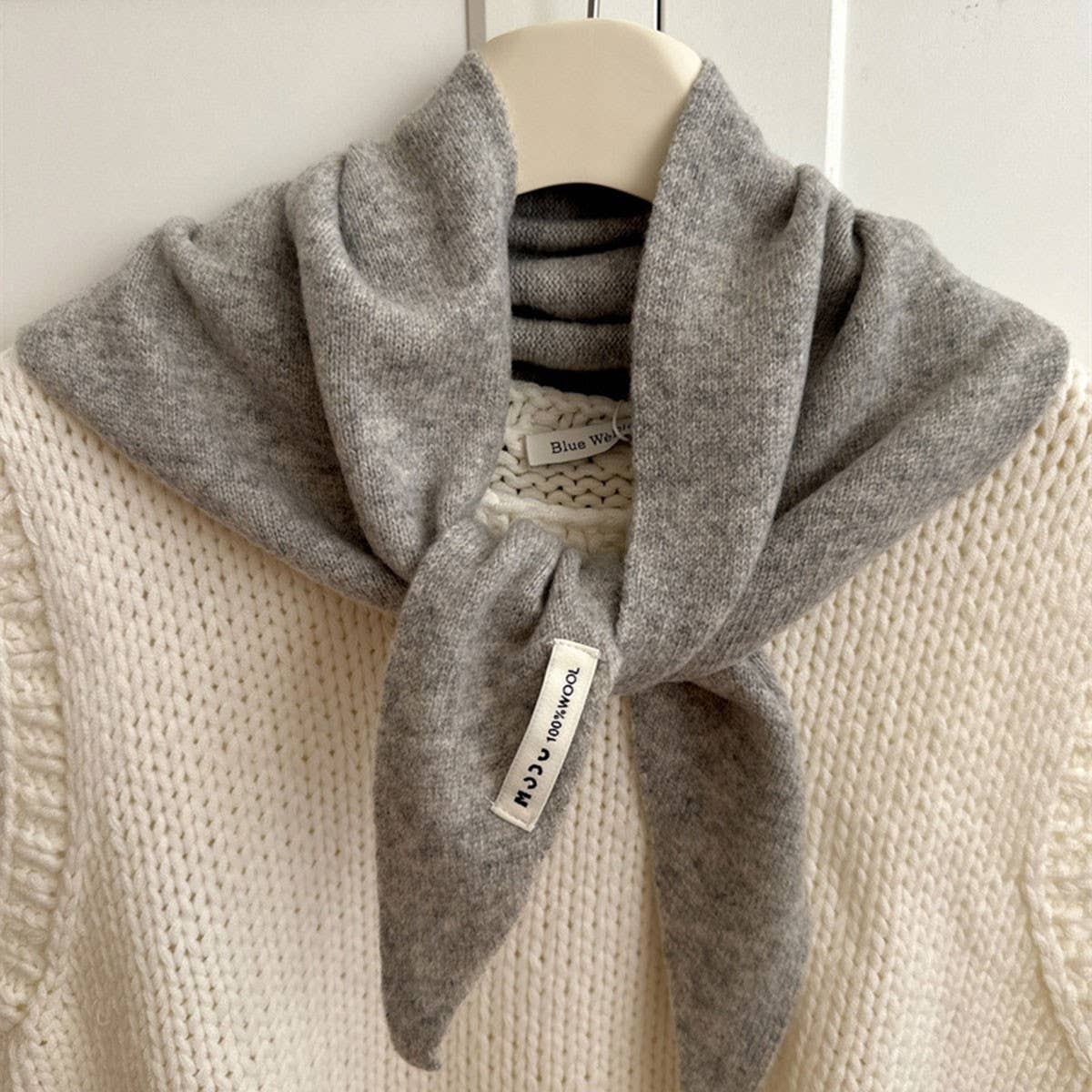 100% Wool Knit Triangle Scarf: Heather Grey