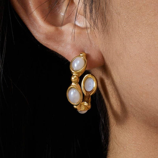 DAY DREAMIN' WATERPROOF HOOPS PEARL