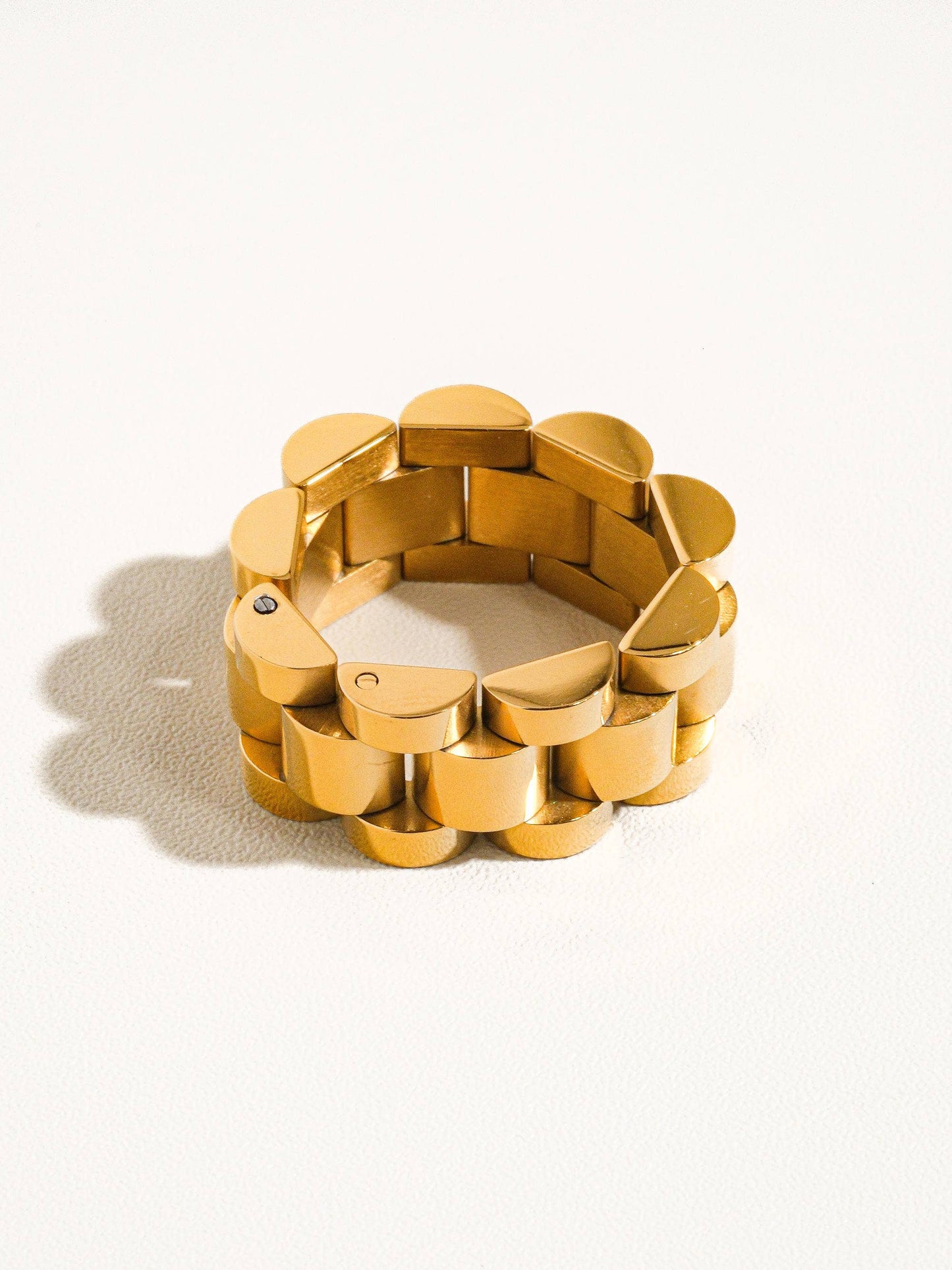 Zane Non-Tarnish Watch Band Ring: Size 7