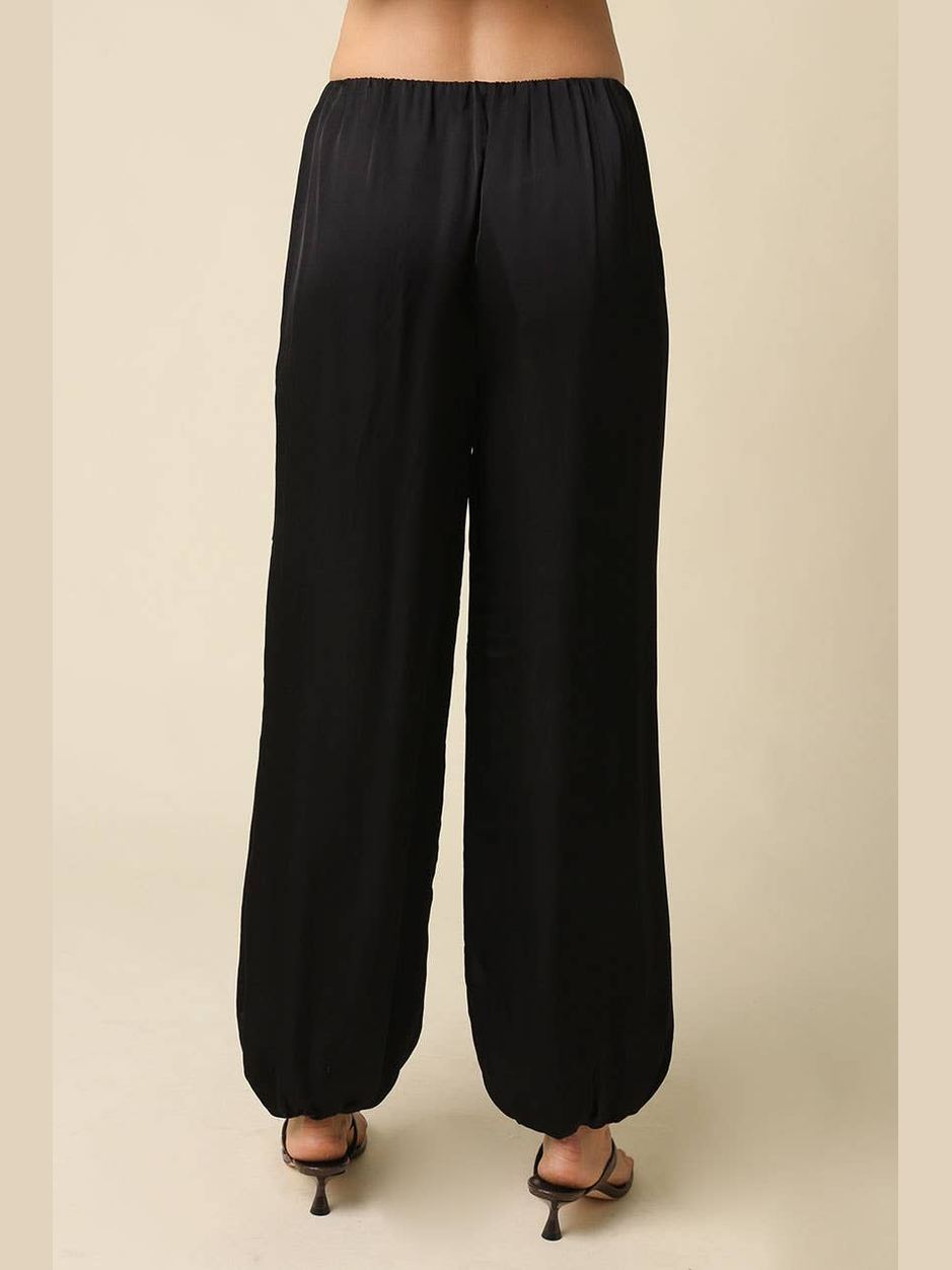 Jodi Elastic Hem Satin Pants: BLACK