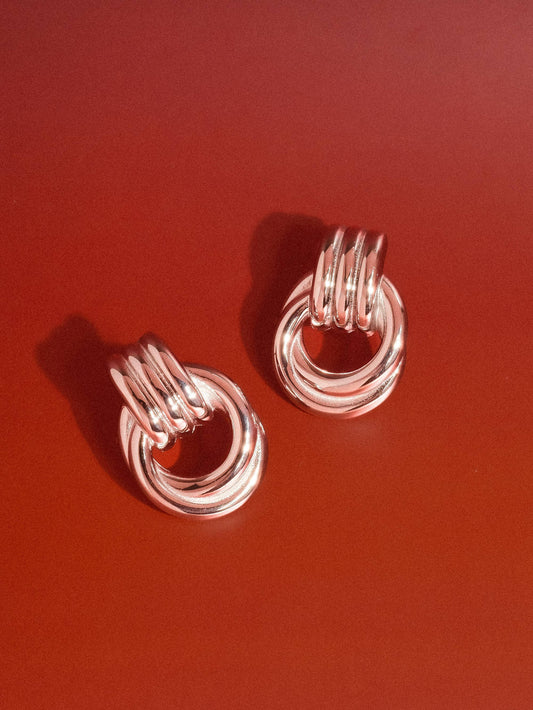 Wanda 18K Gold Non-Tarnish Classic Hoop Earring