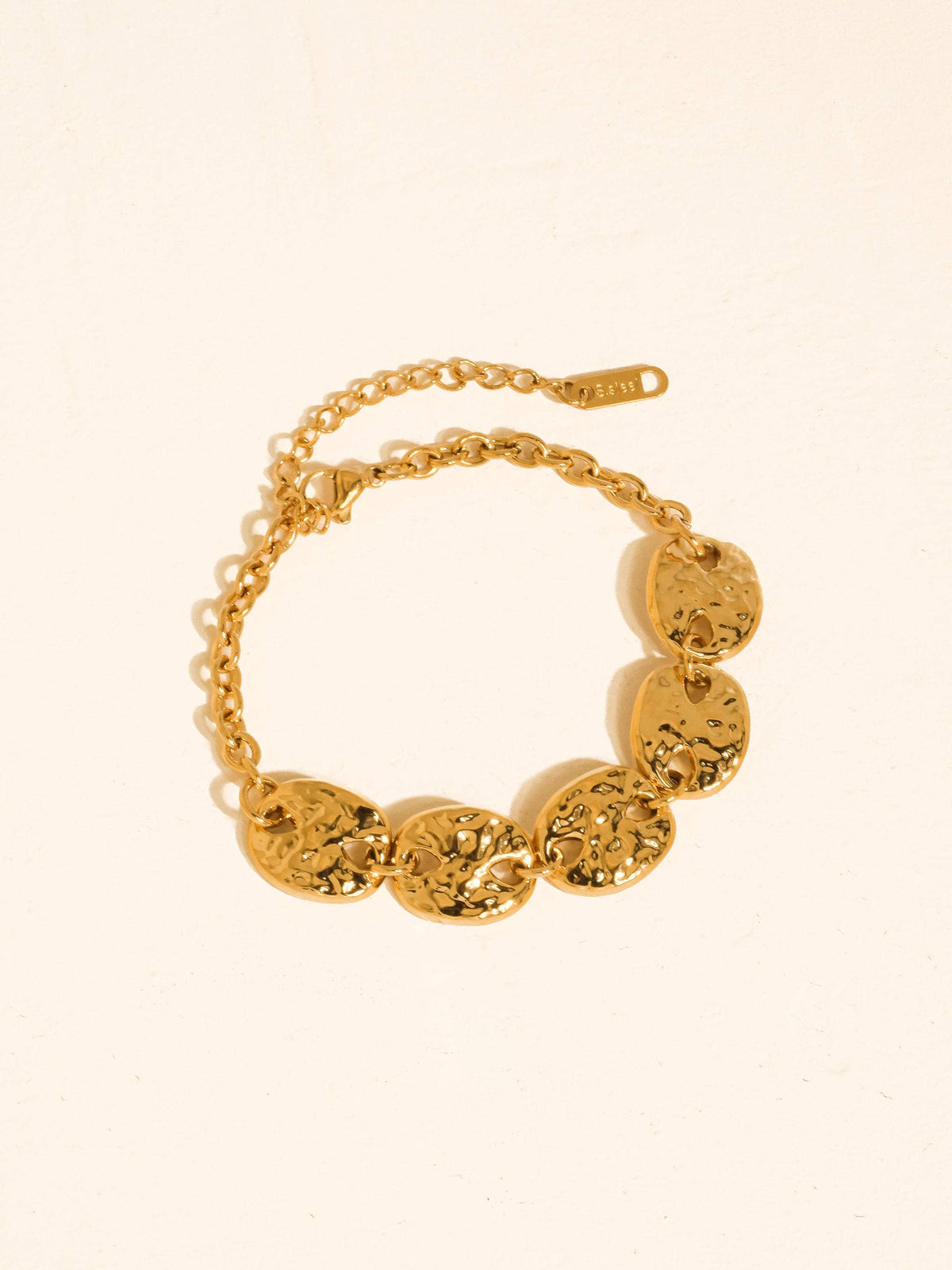 Bowie 18K Gold Non-Tarnish Hammered Disc Chain Bracelet: Yellow Gold