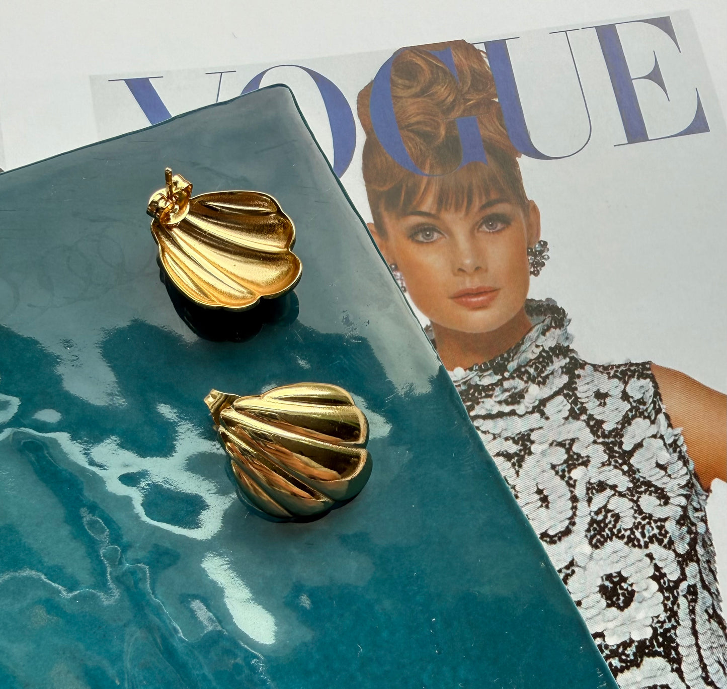 STAY WAVY WATERPROOF STUDS