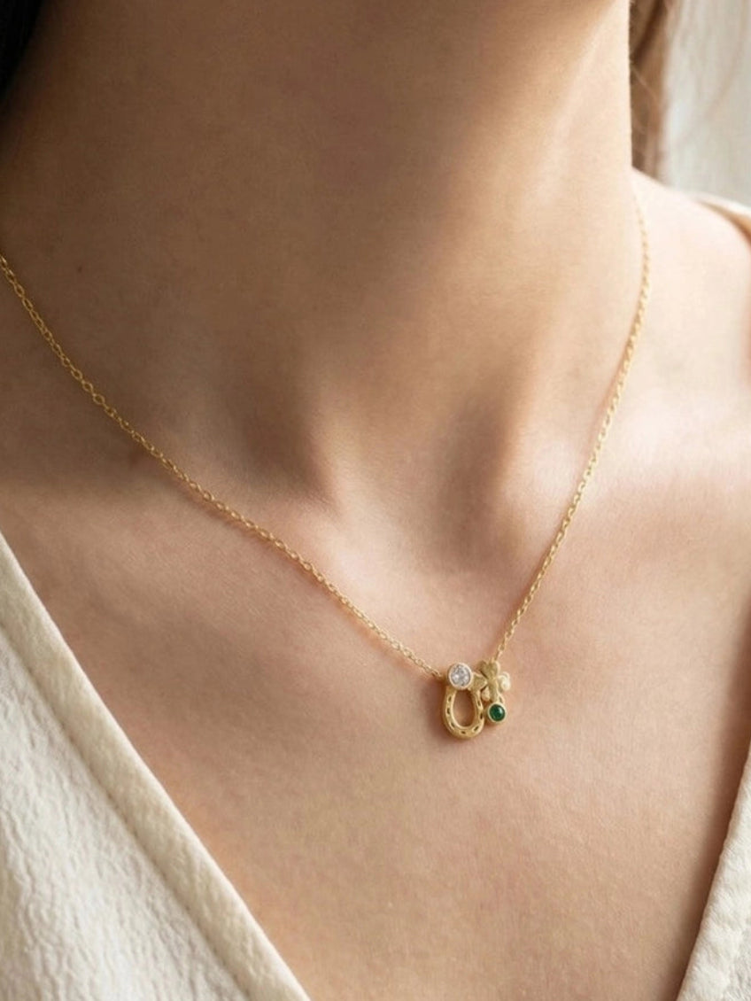 LUCKY GIRL SYNDROME PENDANT NECKLACE