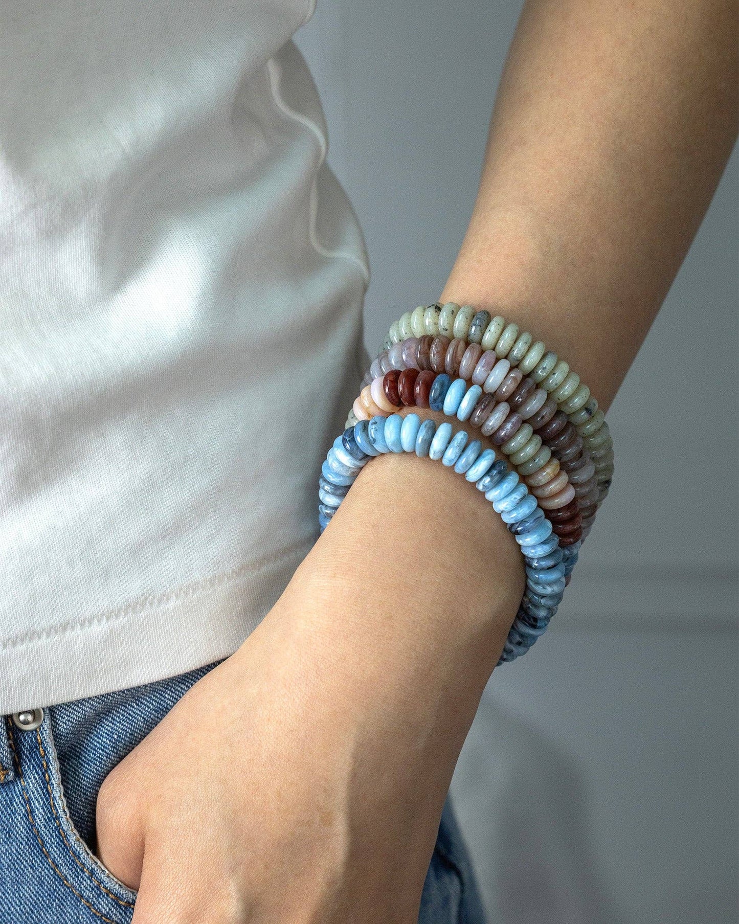Multi Color Wide Marble Beaded Stretch Bracelet: Multi Blue