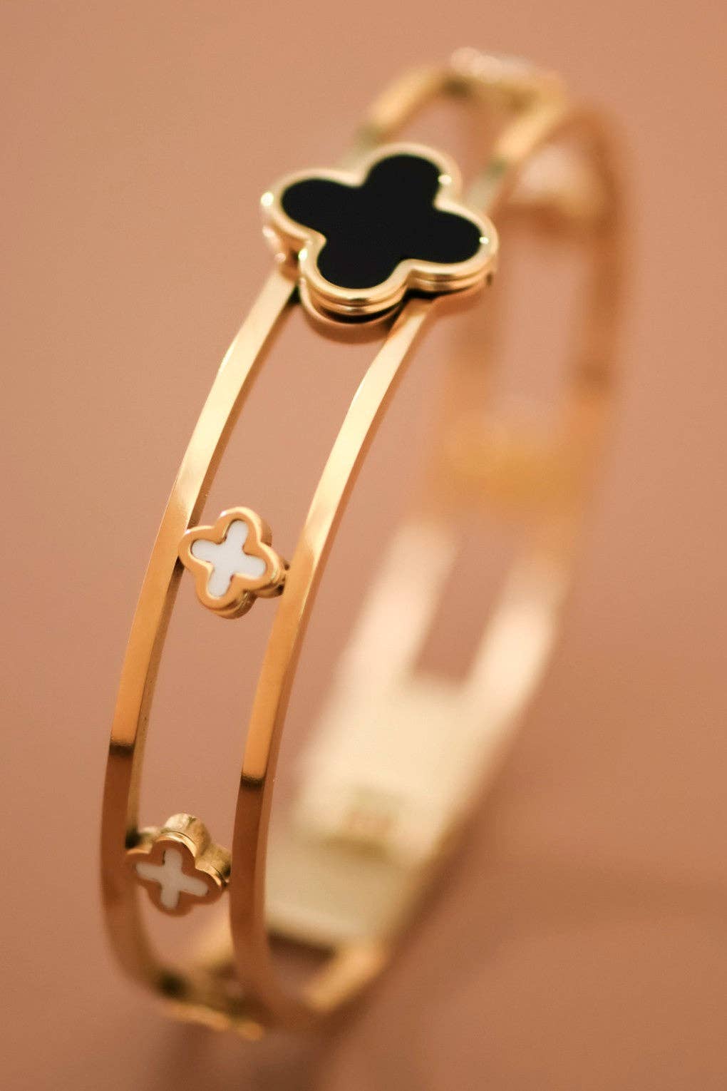 18K Gold Plated Waterproof Stainless Steel Bangle
