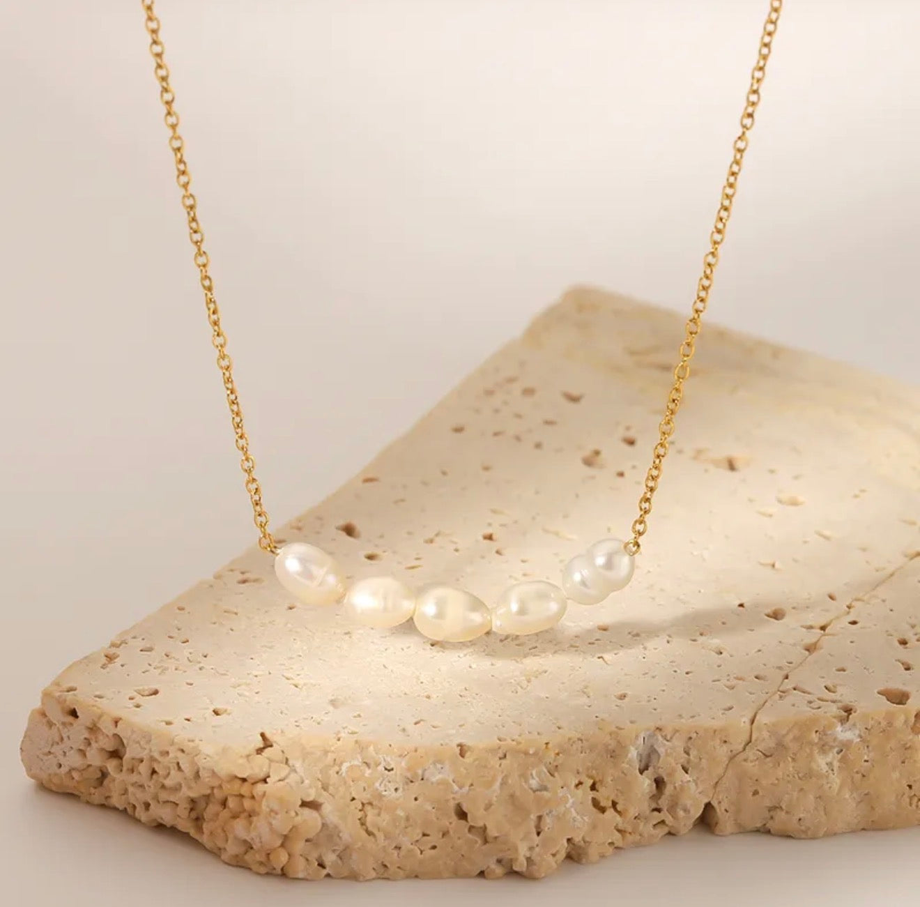 SUMMER LOVE NECKLACE