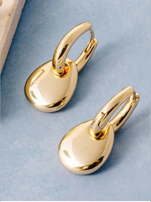 KEEPIN' IT SIMPLE CHARM HUGGIE