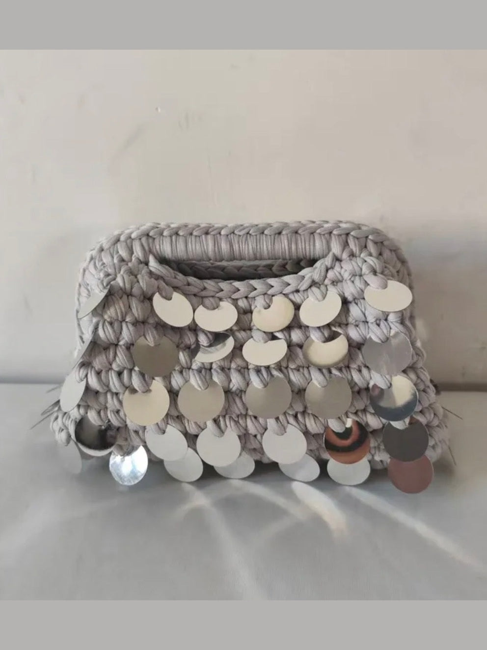 ST. TROPEZ SEQUIN CLUTCH SILVER