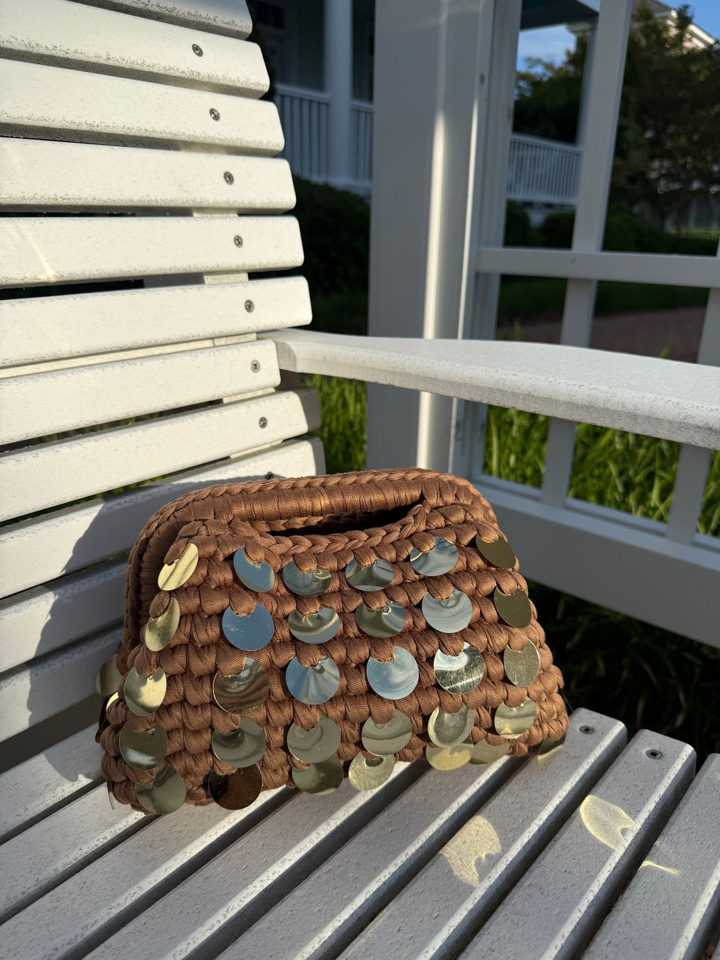 ST. TROPEZ SEQUIN CLUTCH CHOCOLATE