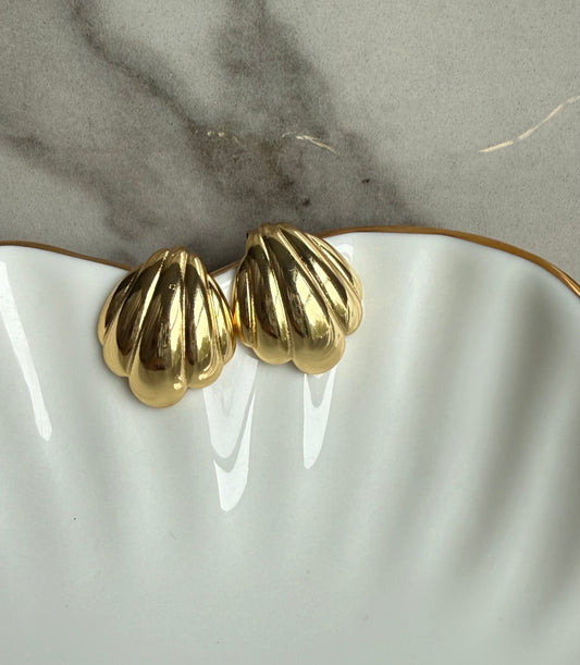 STAY WAVY WATERPROOF STUDS