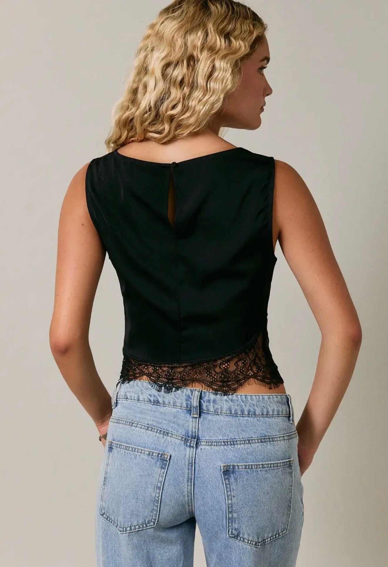 SAMANTHA LACE TOP