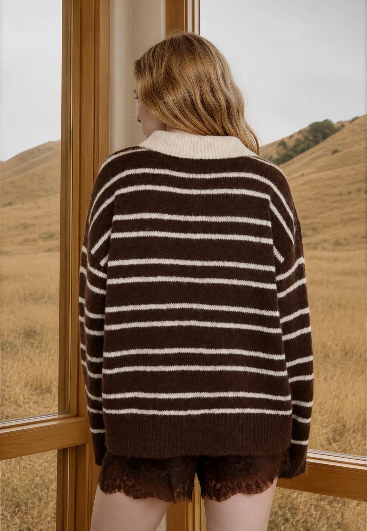 STRIPE CONTRAST FUZZY SWEATER