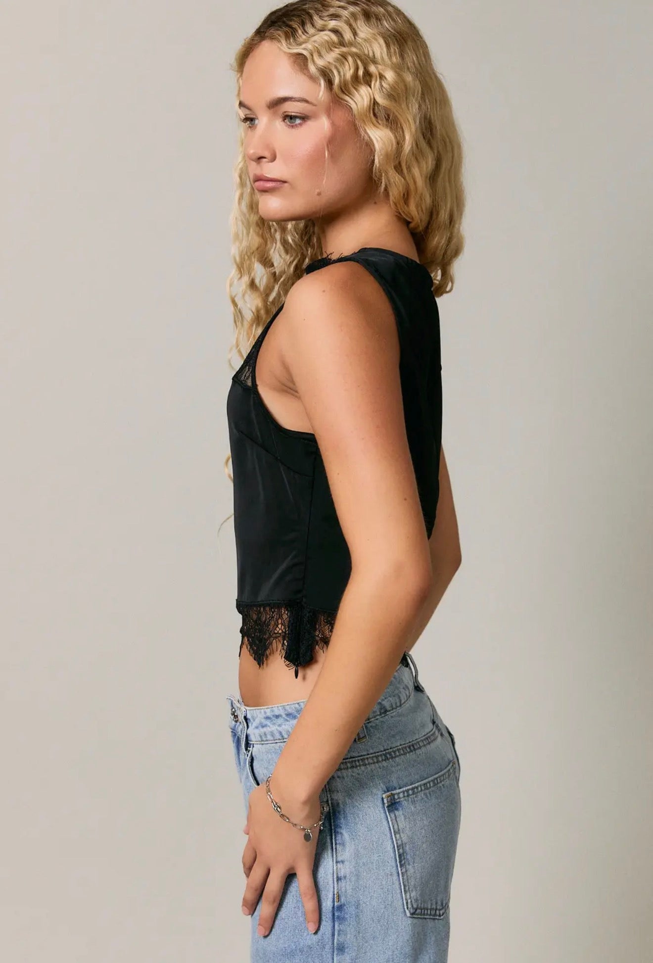 SAMANTHA LACE TOP
