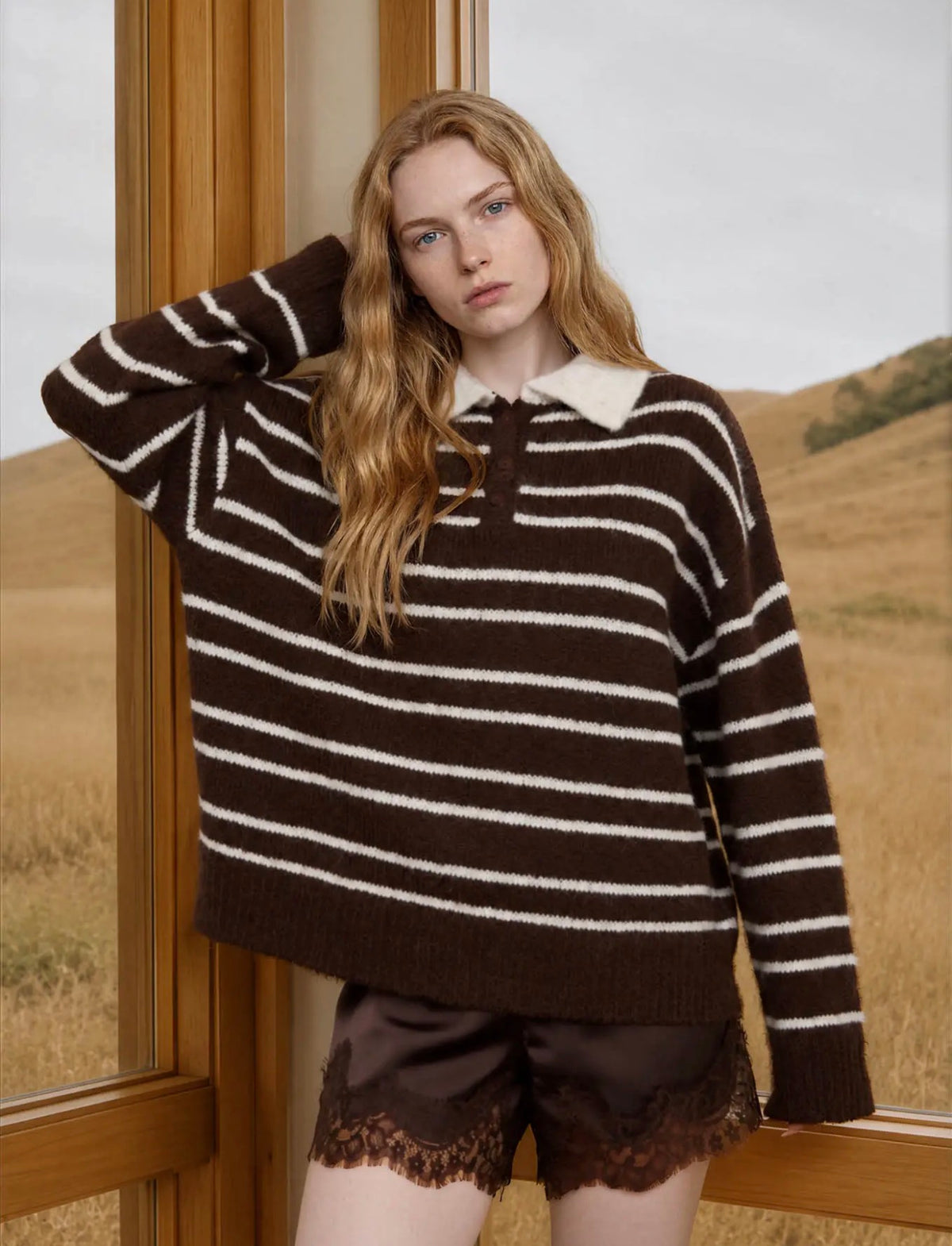 STRIPE CONTRAST FUZZY SWEATER