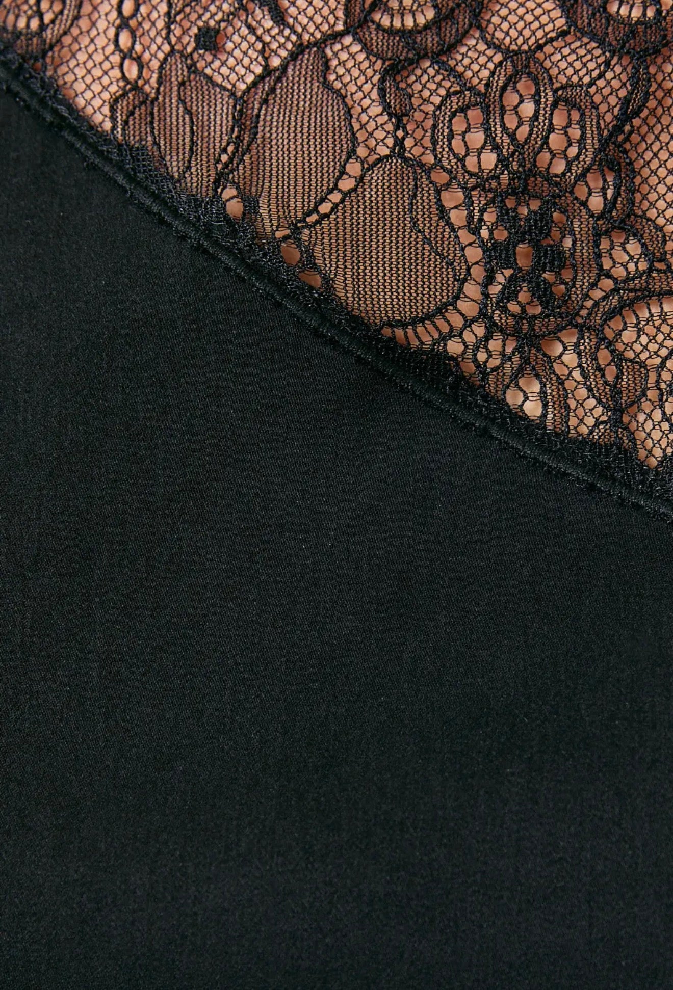 SAMANTHA LACE TOP