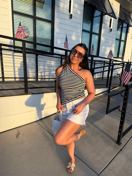 MOLLY ONE SHOULDER TOP