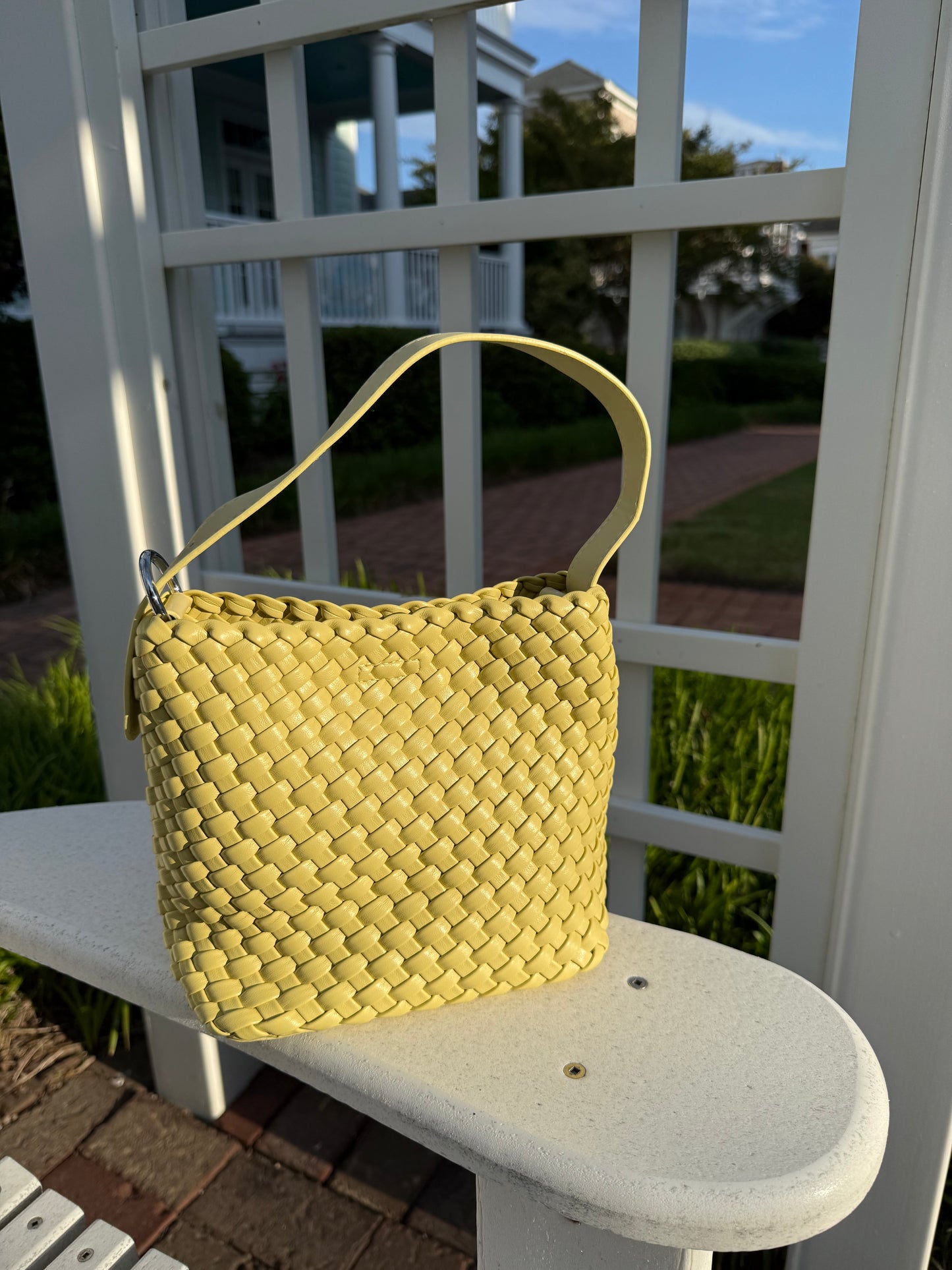 BAILEY BUCKET BAG