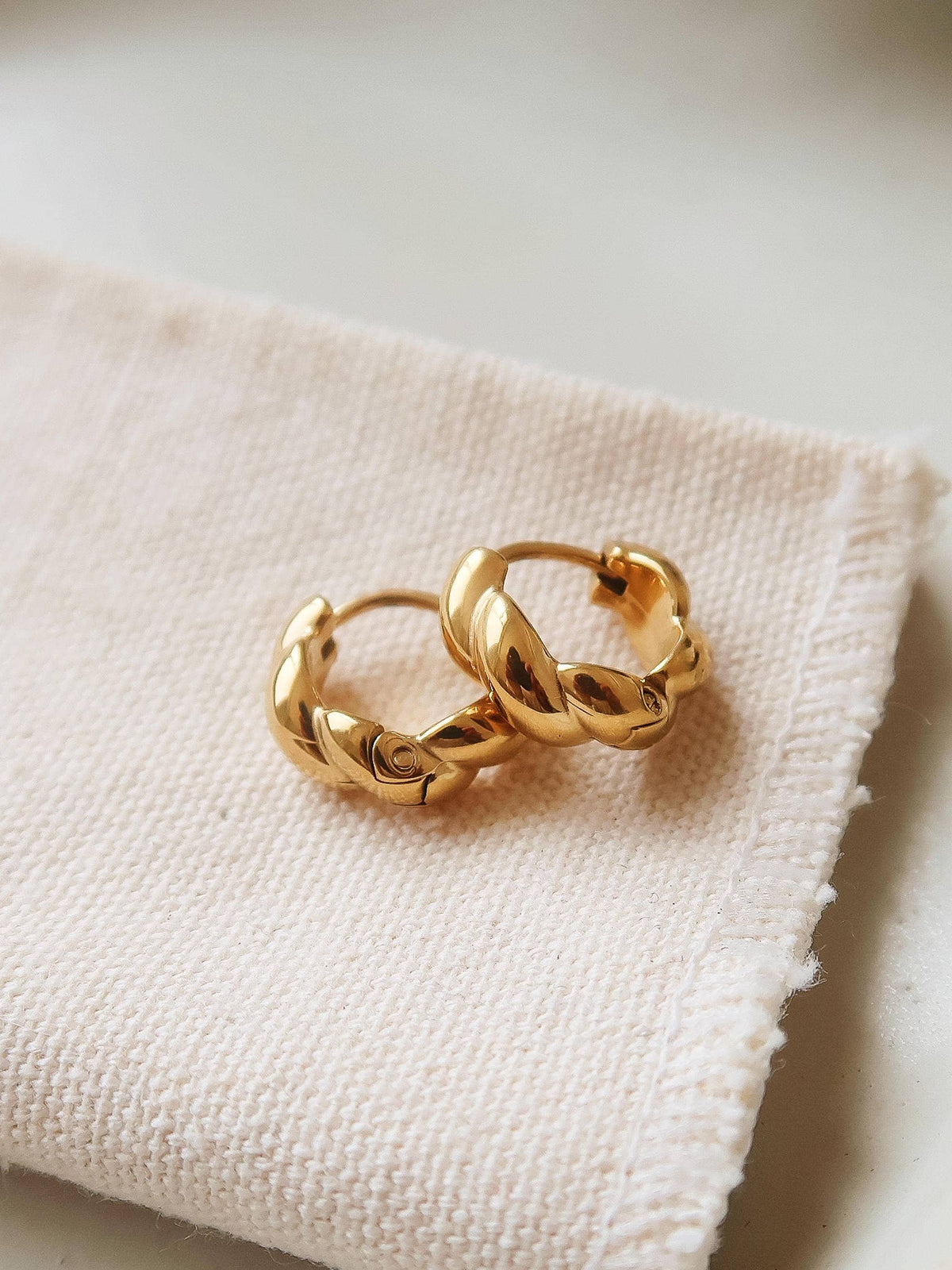 Brea 18K Gold Non-Tarnish Twisted Hoop Earrings: Yellow Gold