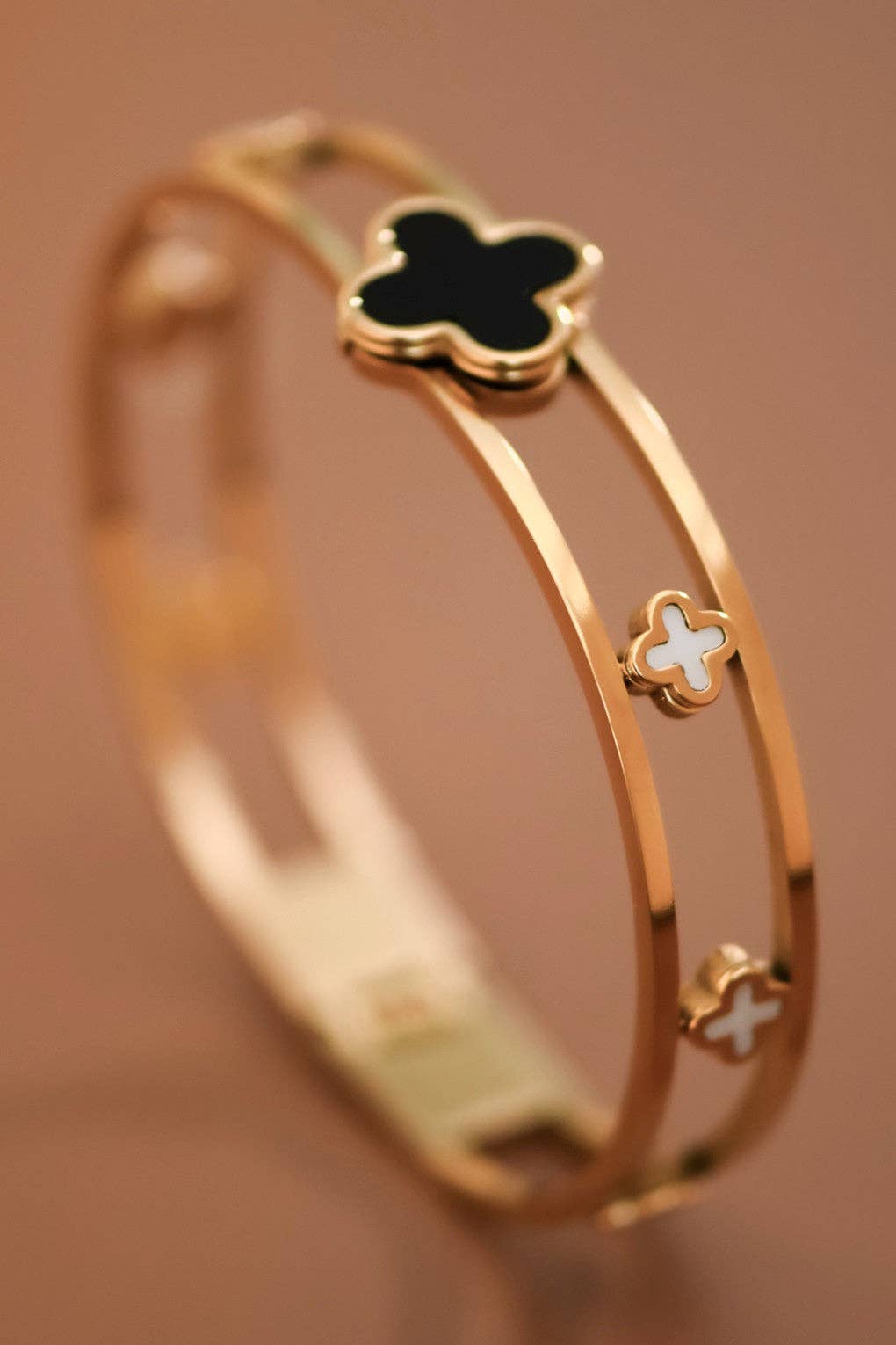 18K Gold Plated Waterproof Stainless Steel Bangle