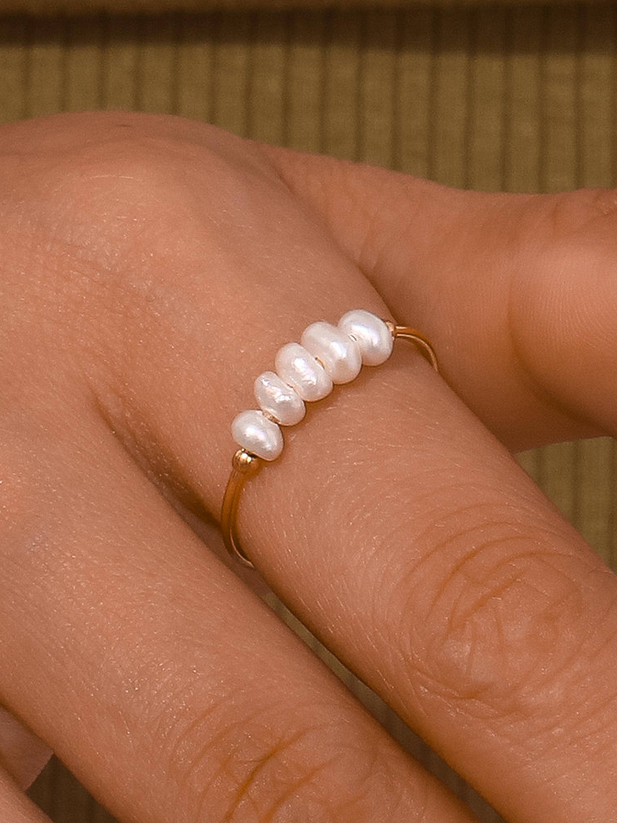 Songe 18K Gold Non-Tarnish Freshwater Pearl Ring: Yellow Gold / 8
