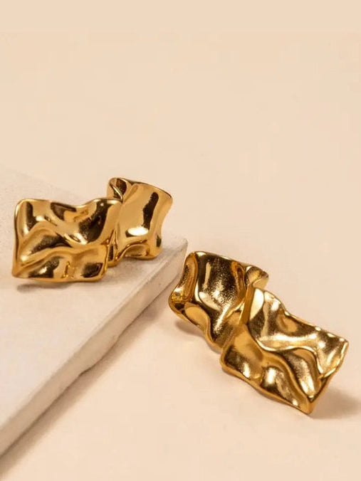 DELPHINA WAVE EARRING